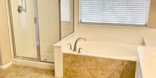 3-6 Month Rental, Amazing Water Front Property With Private Pool! Gallery 25