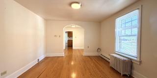 321 W Burke St - 4 Gallery 3