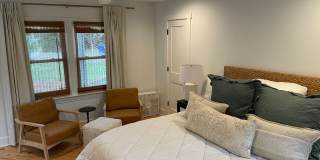 Old Village Cottage - 1.5 Blocks to Pitt Street Bridge Gallery 7