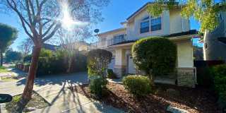 $8995-Amazing 4 Bed/3 Bath Home in Mtn. View Jackson Park Neighborhood! Central Air conditioning! Gallery 1
