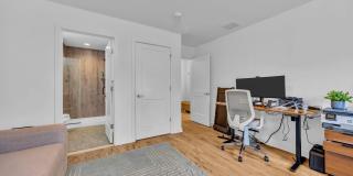 28 Catherine Street Gallery 25