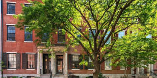 Welcome to Historical Portico Row Gallery 1