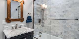 1850 Shore Boulevard Gallery 14