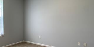 3 BD, 2 BA House: Freshly Painted + New Flooring + Available Now! Gallery 21