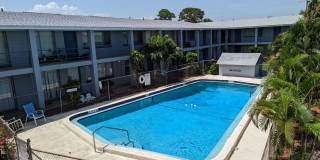 Updated Ground Floor 2/1 **Water/Sewer Included** Gallery 1