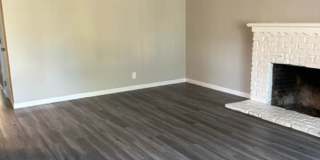 Desirable 3 bedroom 2 bath home Gallery 3