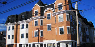 323 Washington St Gallery 1