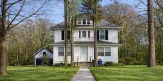 134 E Main Street Gallery 1