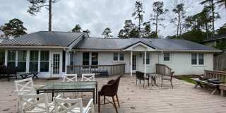 Beautifully Updated and Furnished 3 bedroom, 2 bath brick ranch in Vineland! Gallery 16