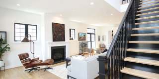 Beautiful, Custom-Built Lochlyn Hill Home Gallery 6