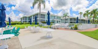 ** SMOKEHOUSE BAY OF MARCO ** 2/2 SEASONAL UNIT ON MARCO ISLAND AVAILABLE ** BEST WATERWAY VIEW HERE ** Gallery 22