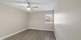 Ten Twelve West Gallery 16