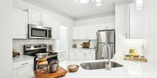 Halston McDonough Halston McDonough Gallery 1