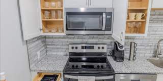 ANNUAL RENTAL - 3 Bed, 2 Bath Fully Furnished Home Gallery 10