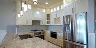 Luxurious 3BR/2BA Condo – Near University of Chicago in the heart of Hyde Park! Gallery 5