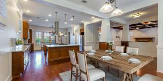 Custom Home in Mueller: 5 BR / 4 BA - Includes Garage Apt - Private Yard Gallery 1