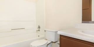 Hilltop Oaks Apartments Gallery 14