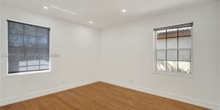 1251 Hayes St Gallery 29