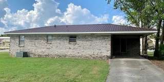 New Beginnings Start with AMRR: Charming 3-Bedroom Corner Lot Home Available Now Gallery 3