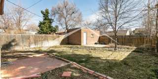 Beautiful Home with Washer/Dryer and Fenced Yard Gallery 13