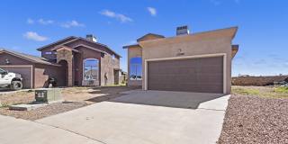 12000 Prairie Ridge Street Gallery 1