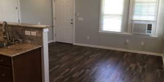 Completely remodeled 1 bedroom, 1 bath duplex! Gallery 7