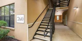 1BR, 1Ba Condo in Walker Square 1BR, 1Ba Condo in Walker Square Gallery 1