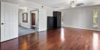 8464 N 7th Avenue Gallery 23
