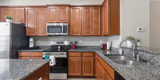 Stylish 3bd 3.5bath townhome for rent in the highly desirable Vermillion Gallery 19