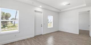 195 Rotonda Boulevard W Gallery 12