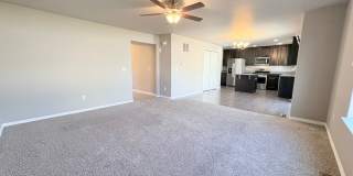 Beautiful 3 Bed, 2.5 Bath House in Windsor! Gallery 7