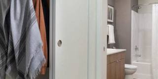 LINQ Lofts + Flats Gallery 23