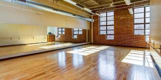 Metropolitan Artist Lofts - Affordable Housing Gallery 10