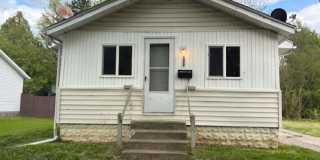 Charming 3-Bedroom Akron Home with Central A/C Gallery 1