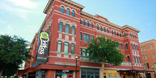 Modera Frisco Square Gallery 27