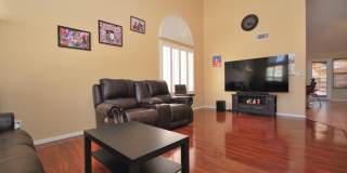 1227 E Glenhaven Drive Gallery 3