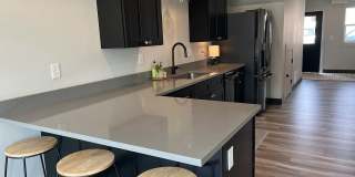 Month-to-Month 3bed 2.5 bath Whitefish Townhouse for rent - Walking distance to downtown. Gallery 5