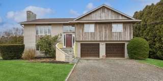 440 Pine Neck Road Gallery 1