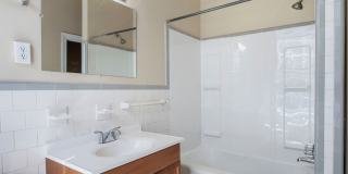 2604 Grove Avenue - 4 Gallery 24