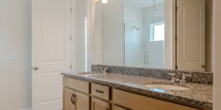 16705 Victoria Grove Alley Gallery 31
