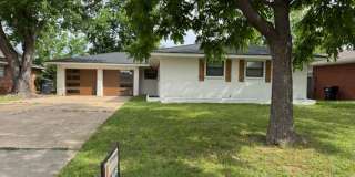Stunning and trendy 3 bed 2 bath 2 car garage in Moore! Gallery 1