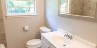 Well-kept home + 3 bedroom + 1 bathroom Gallery 3