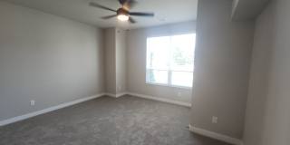 880 N Main Gallery 8