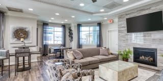 The Cosmopolitan Apartments Gallery 13