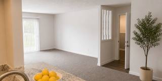 Camelot East Apartments Gallery 4