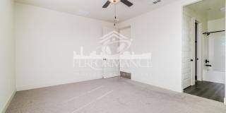 Stunning 4 Bed/3 Bath SW Bakersfield Home w/ Paid Solar and $0 Deposit Option Gallery 10