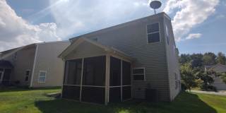 Room in 4 Bedroom Home at Genlee Dr Gallery 8