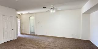 BRAND NEW CARPET 3 Bedroom 2 Bathroom Spacious Floorplan! Gallery 5