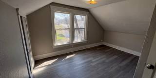 Truly Updated 2-Bedroom Rental Near North Akron Conveniences Gallery 9