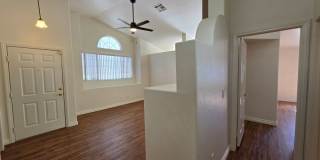 Beautiful Single Story Home Gallery 15
